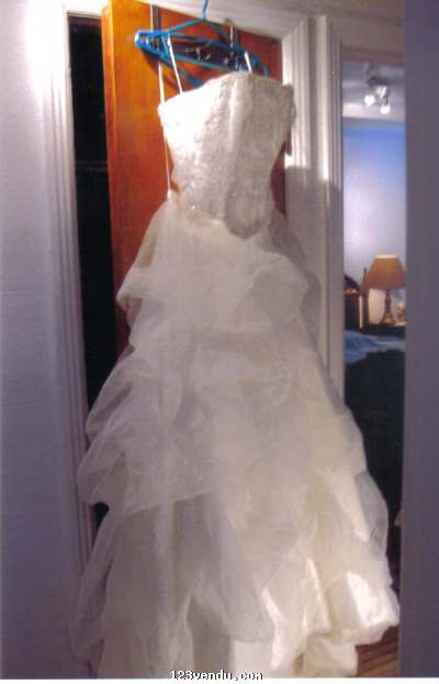 Annonces classees img:preview robe de mariée neuve