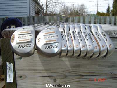 Annonces classees img:preview Ensemble de golf gaucher pratiquement neuf,