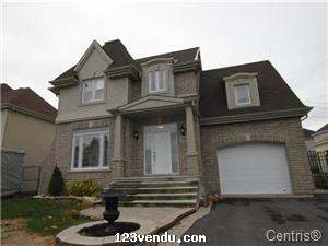 Annonces classees img:preview Cottage avec garage et piscine creusée, Mascouche