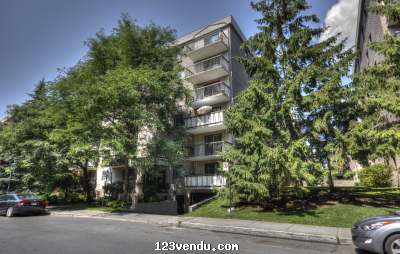 Annonces classees img:preview Superbe condo 2ch avec garage Ahuntsic