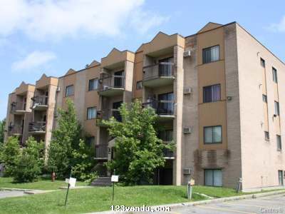 Annonces classees img:preview Condo à Laval