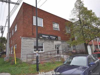 Annonces classees img:preview 3960-2964 Av. de Courtai, Montréal 649 000$