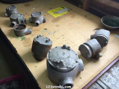 Annonces classees img:preview Ã‰LECTRICITÃ‰ lot de GUAB-T-C-L 1/2 A 1 1/4