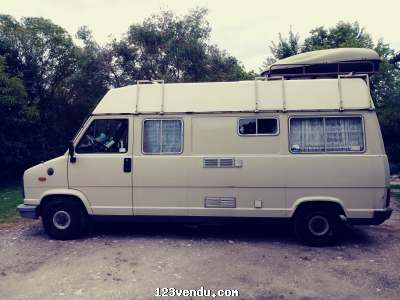 Annonces classees img:preview Camping Car Peugeot J5 1982