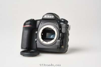 Annonces classees img:preview Nikon D850 dans son emballage d