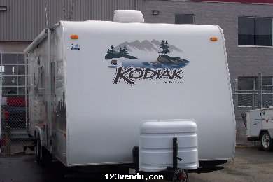 Annonces classees img:preview Caravane Kodiak 2007 de modèle 24RBSL - Option VR à St-Eustache