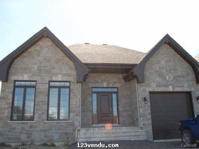 Annonces classees img:preview Maison de plain-pied à vendre à Saint-Jean-sur-Richelieu