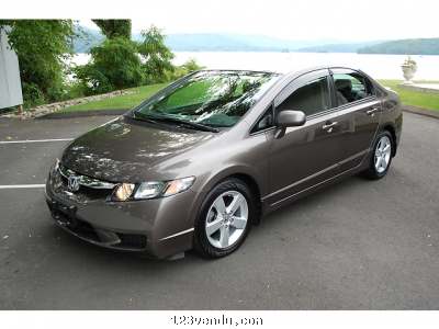 Annonces classees img:preview Honda Civic LX Auto-S - 2006