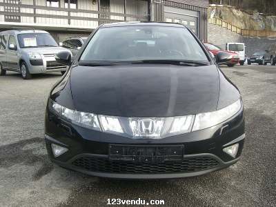 Annonces classees img:preview  Honda Civic 1.8 Sport 140 HP 2006