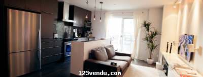 Annonces classees img:preview Condo à louer Laval