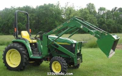 Annonces classees img:preview John Deere 4410 hydro tractor w/430 loader