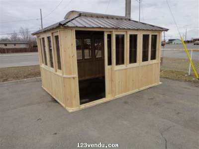 Annonces classees img:preview GAZEBO en Bois 10’ X 10’ 