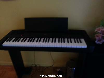 Annonces classees img:preview Piano Yamaha